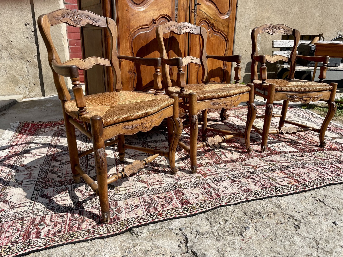 Suite De Trois Fauteuils  Louis, XV, Provençale En Noyer D époque XIXém Siècle.-photo-3