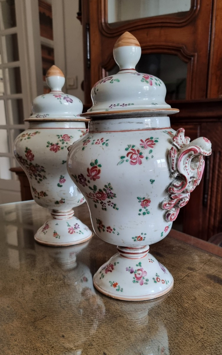 Paire de vases couvert, potiche en porcelaine de Paris XIXé-photo-2
