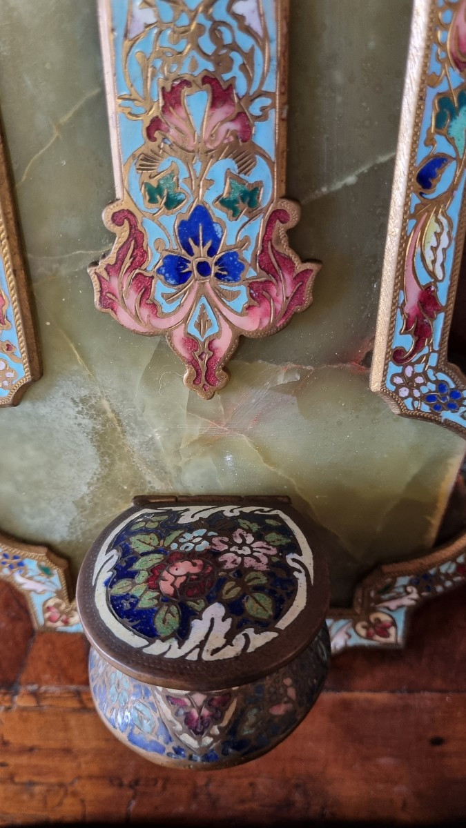 Large Wall-mounted Holy Water Font In Green Onyx And Cloisonné Enamel From The 19th Century -photo-4