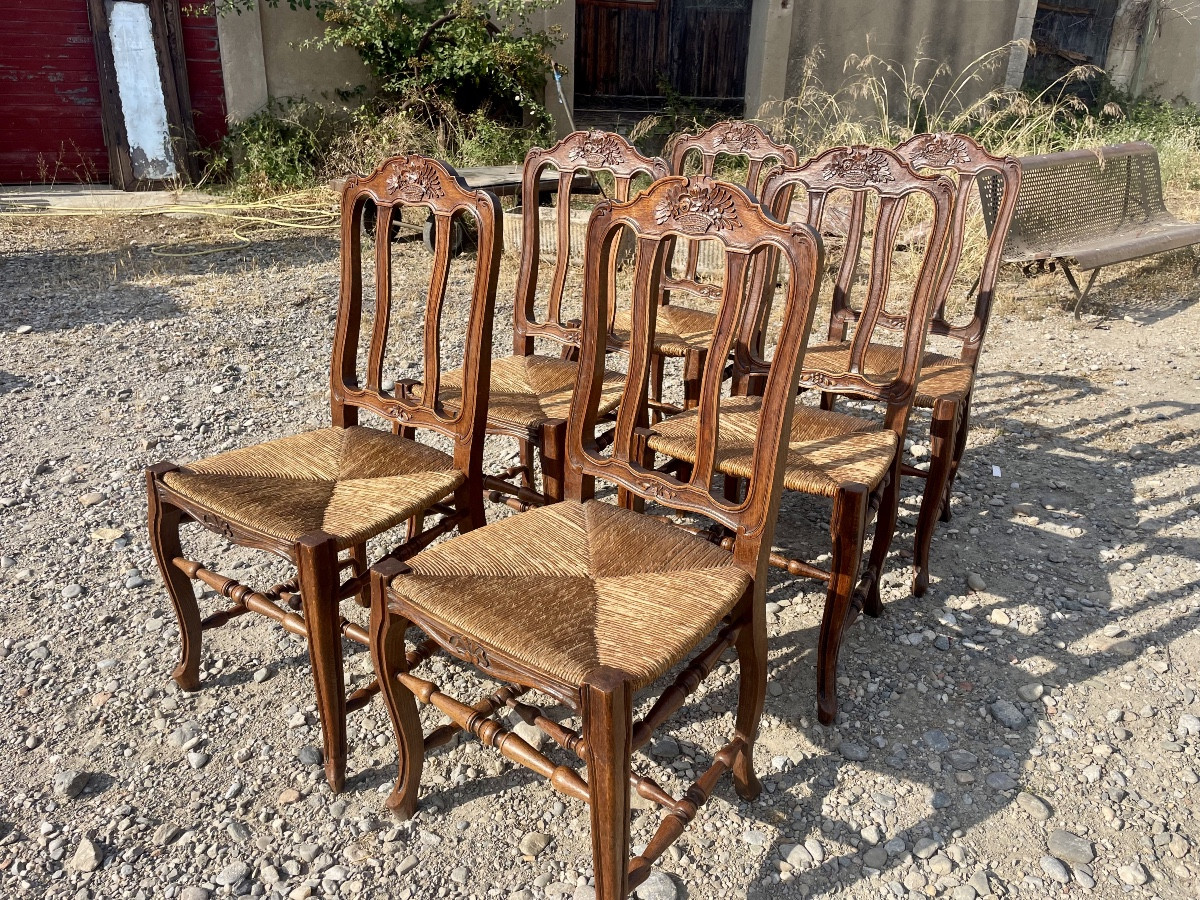 Suite de , 6 chaises  provençale, Louis, XV , en noyer,d’époque XIXE siècle 