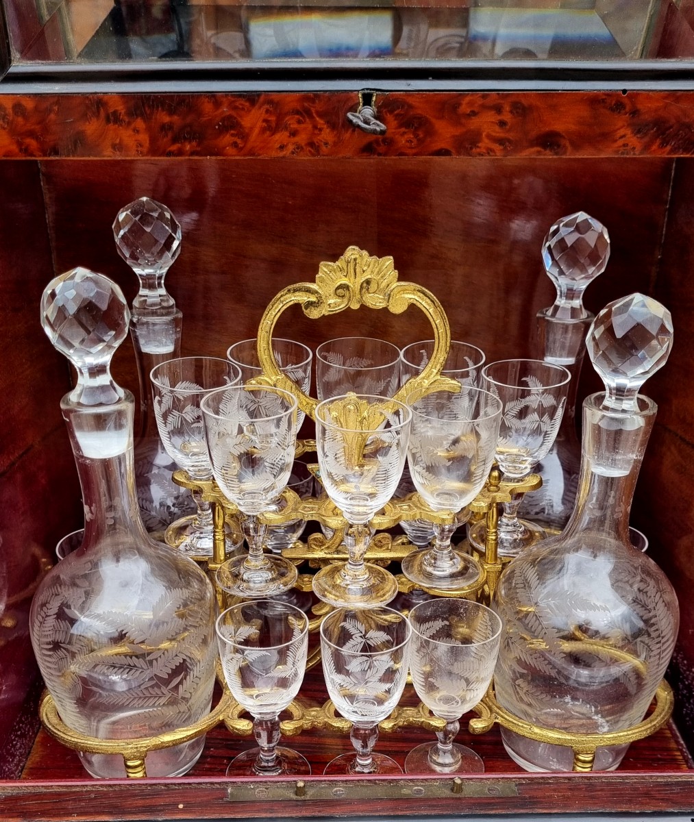 Napoleon III Liqueur Cellar In Burl From The 19th Century -photo-4