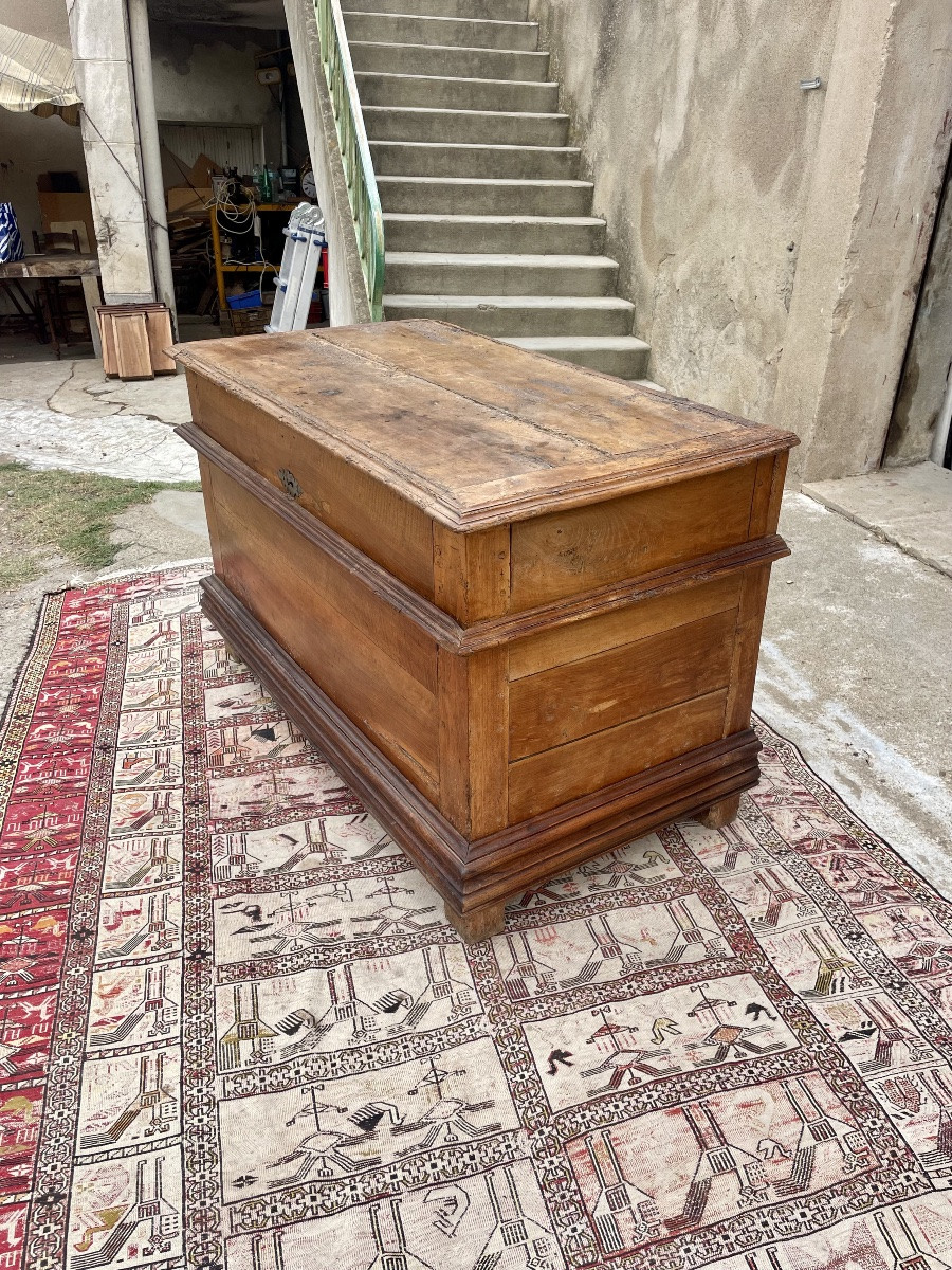 Louis XIII Chest, In Walnut, 17th Century -photo-3
