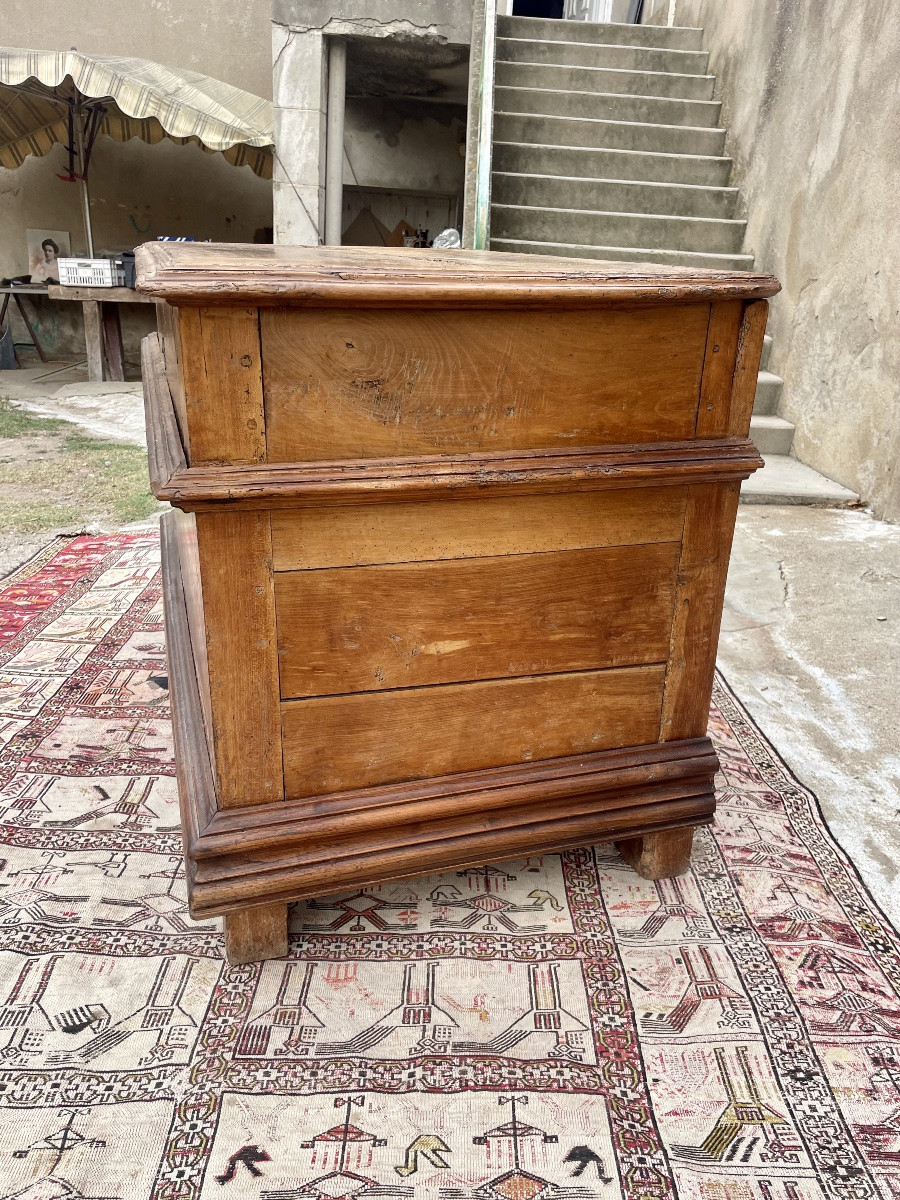 Louis XIII Chest, In Walnut, 17th Century -photo-4