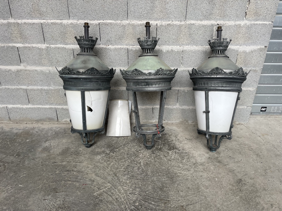 Ensemble de trois grandes lanternes d’éclairage public en bronze, d époque XIXÉM siècle -photo-3