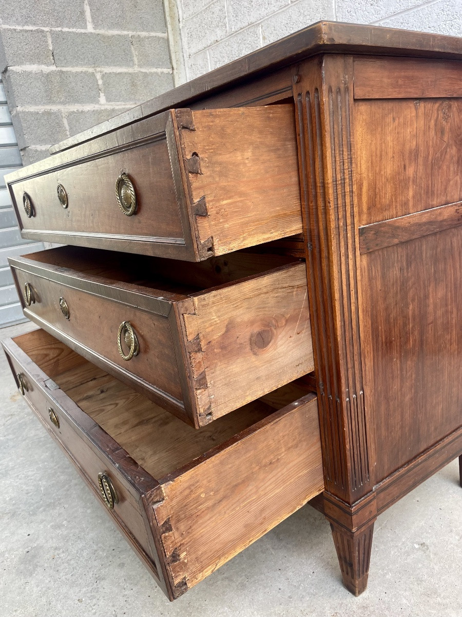 Commode Louis XVI, en noyer d époque XVIIIEM siècle -photo-3