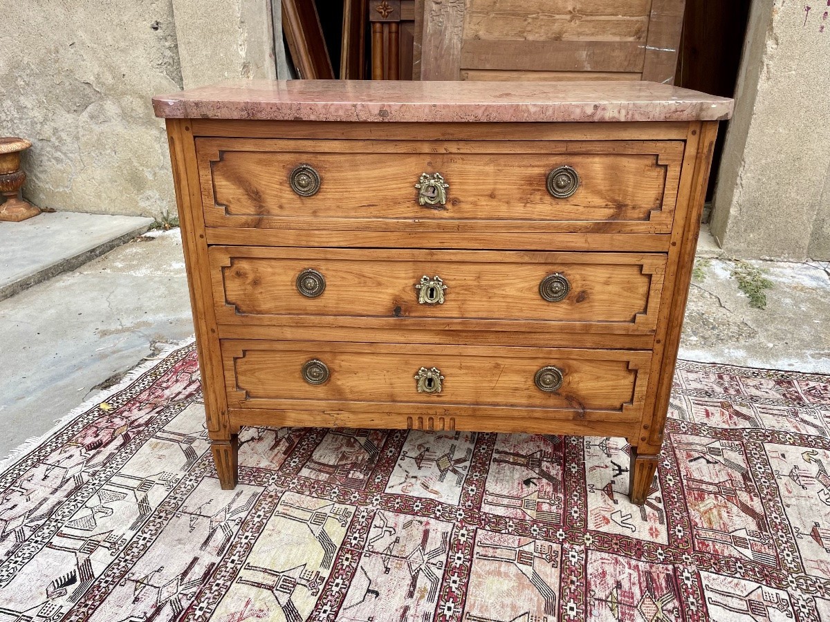 Louis XVI Chest Of Drawers In Solid Walnut From The 18th Century 