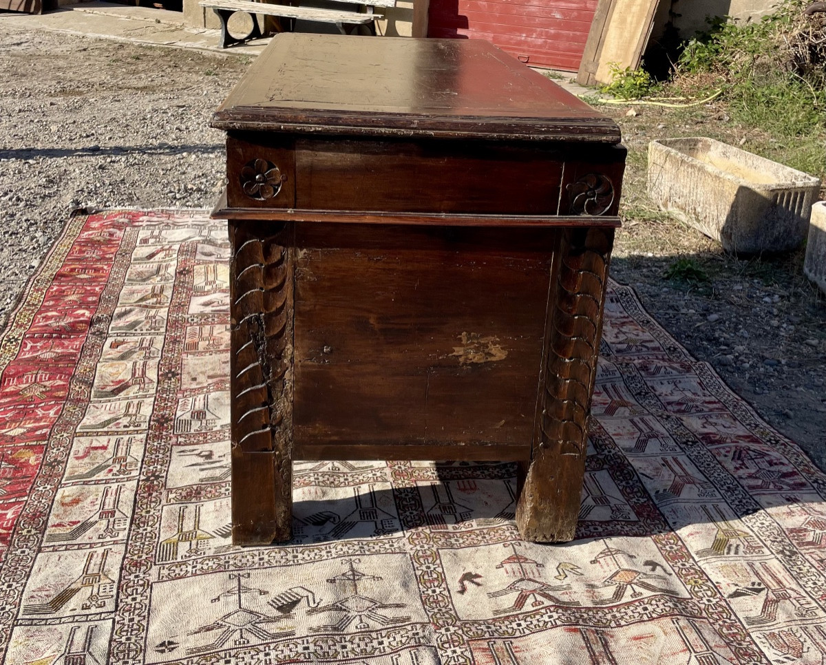 Louis XIII Chest, In Walnut, 17th Century -photo-4