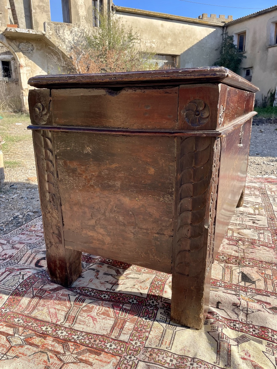 Louis XIII Chest, In Walnut, 17th Century -photo-7