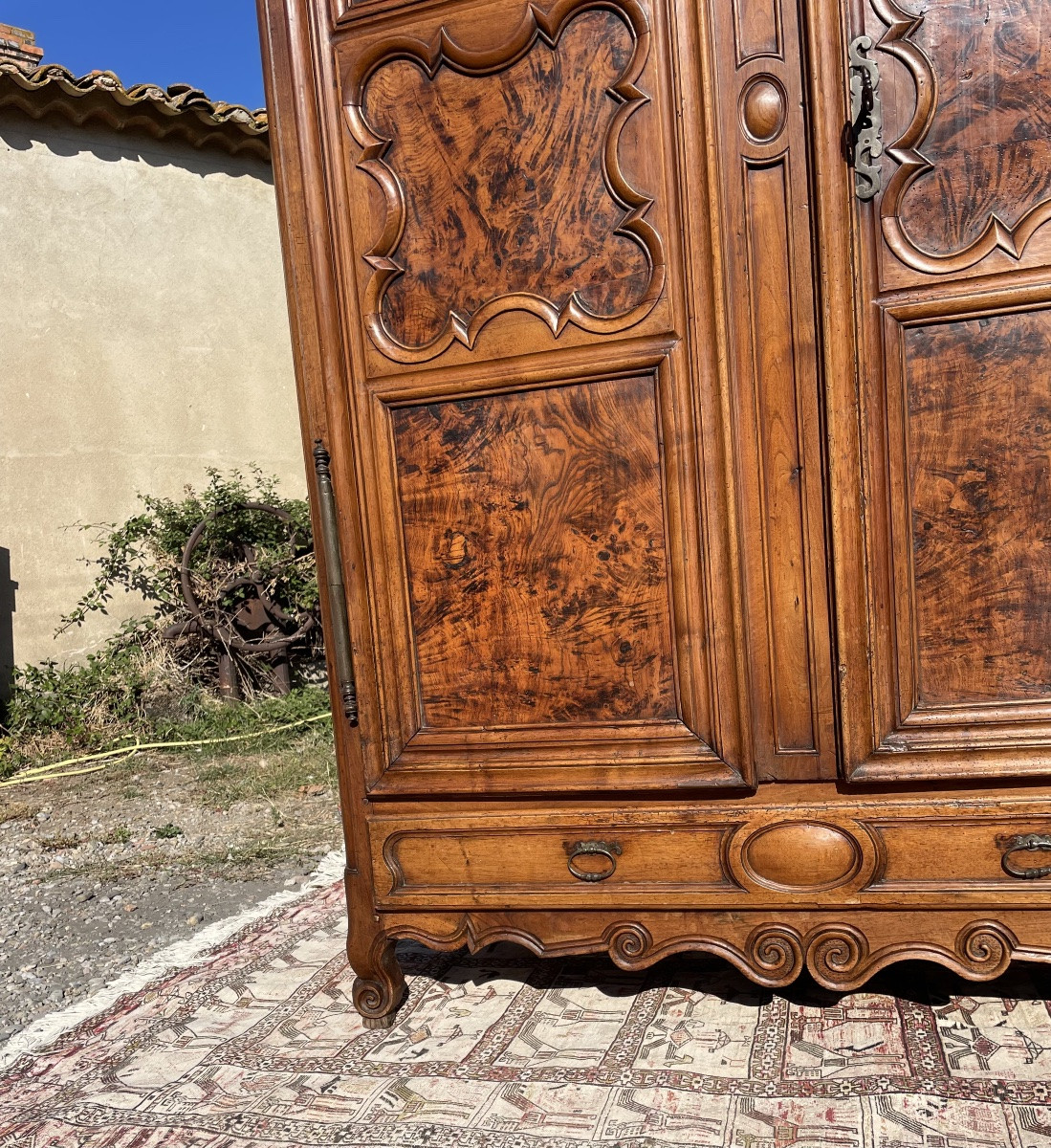 Armoire louis XV bressane , en noyer d époque XVIIIEM siècle -photo-5