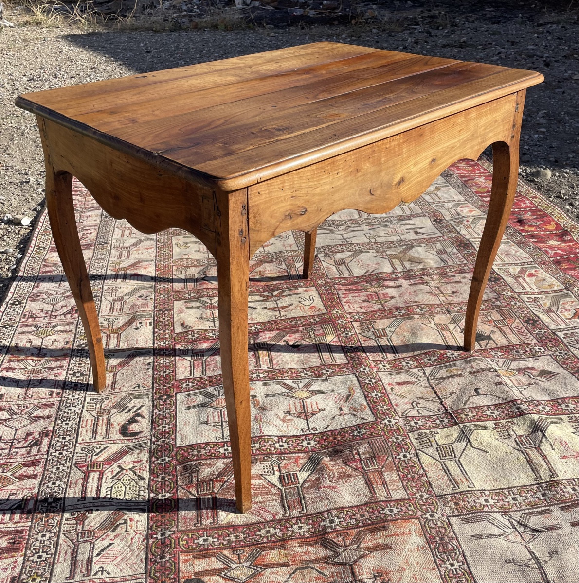 Small Louis XV Walnut Center Table, 18th Century -photo-4