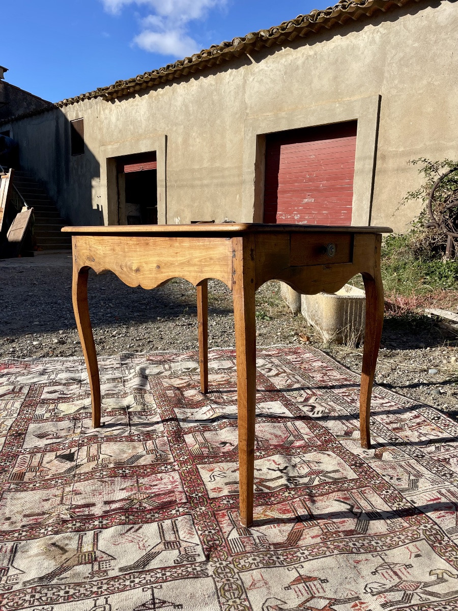 Small Louis XV Walnut Center Table, 18th Century -photo-4
