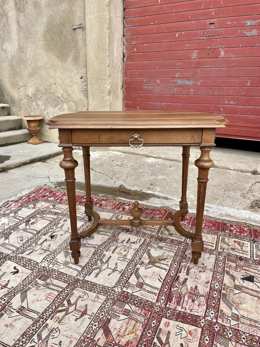 Petit bureau Napoléon IlI, en noyer massif, d époque XIXÉM siècle -photo-1