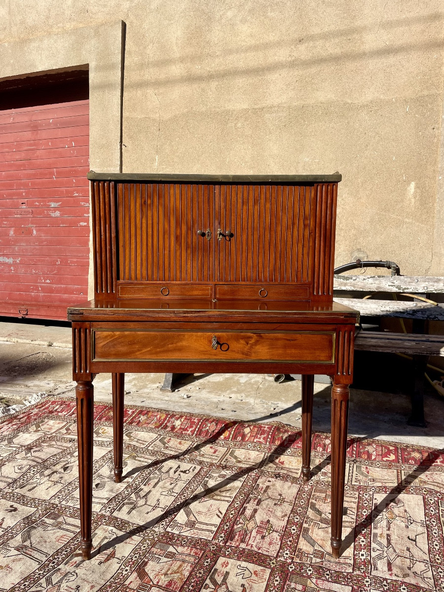 Bureau, à gradins, Louis XVI, en acajou d’époque XVIIIem siecle