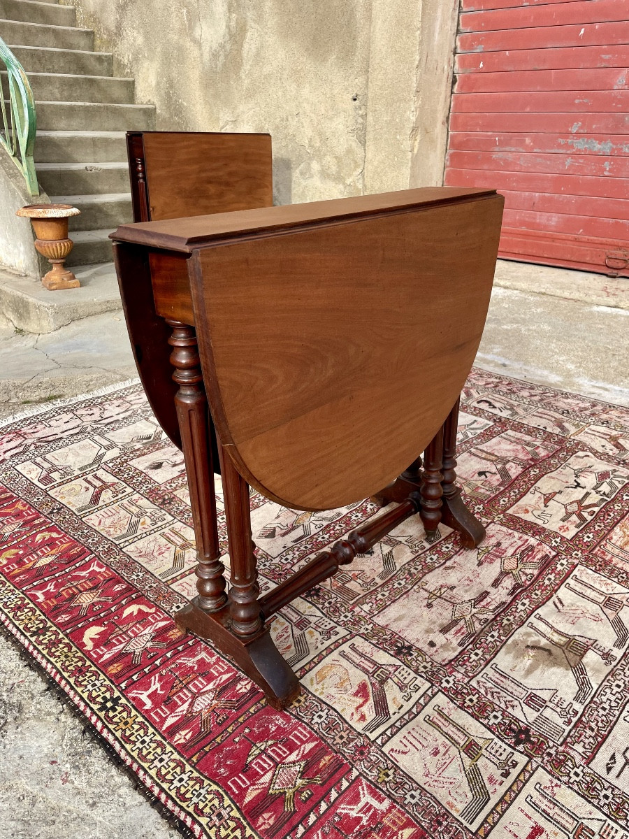 Table d’appoint, Louis Philippe,, en acajou d’époque XIXE siècle 