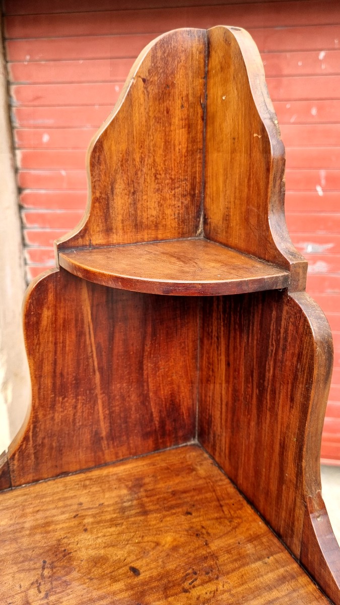 Petite encoignure murale estampillé T.A Grenoble époque XVIIIé-photo-1