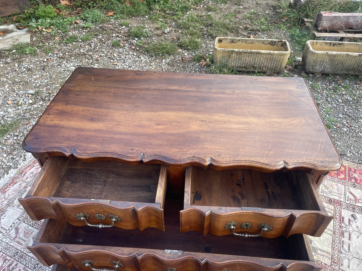 Commode,,, galbé,, arbalète, régence en noyer d’époque XVIIIem siècle -photo-1