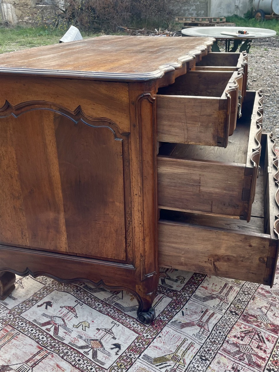 Commode,,, galbé,, arbalète, régence en noyer d’époque XVIIIem siècle -photo-4