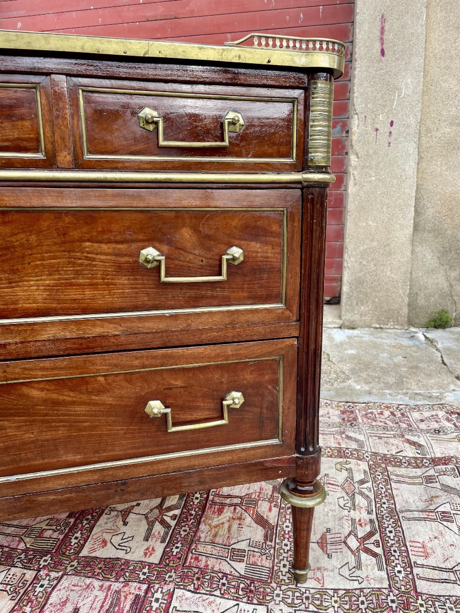 Commode Louis XVI, en acajou et laiton d’époque XVIIIem siècle -photo-3