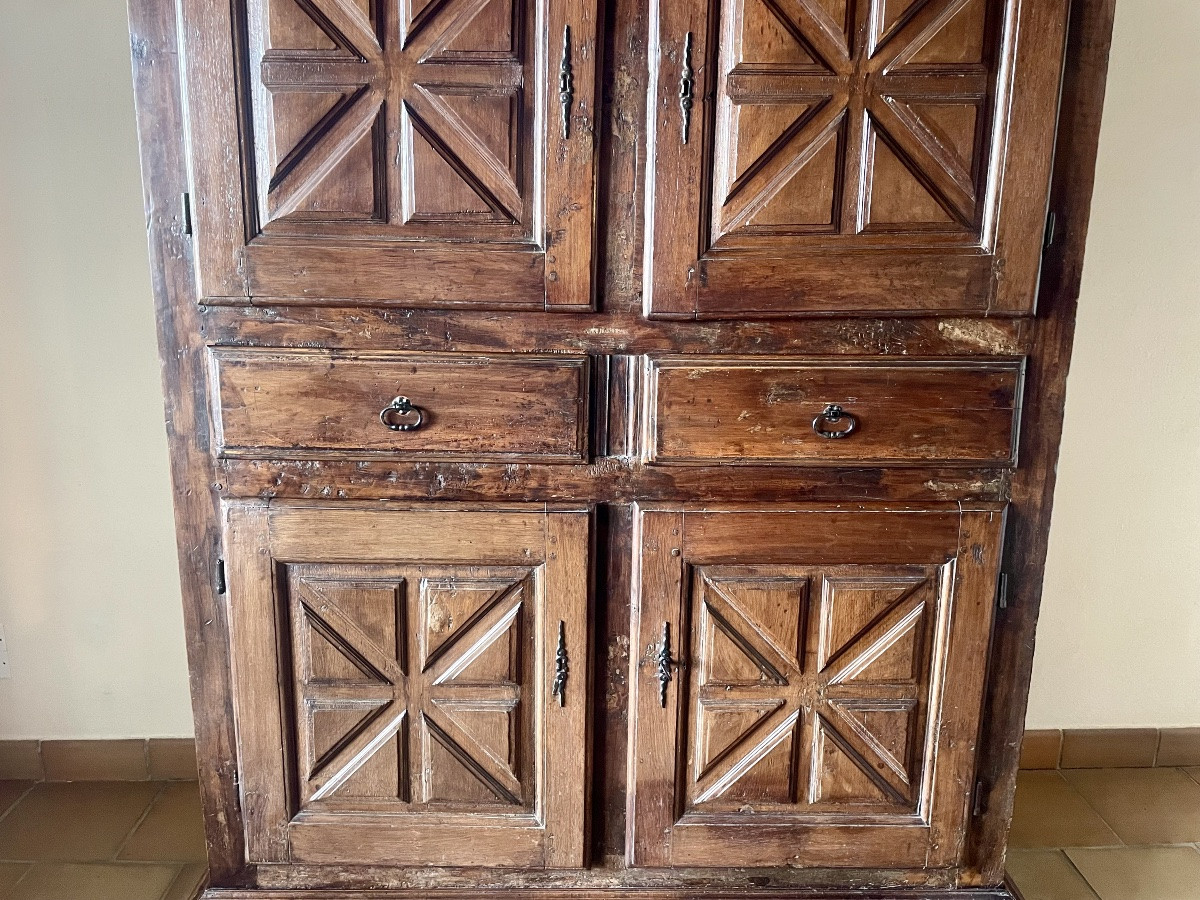 Buffet, 4 portes Louis XIII en noyer d’époque XVIIem siècle -photo-4