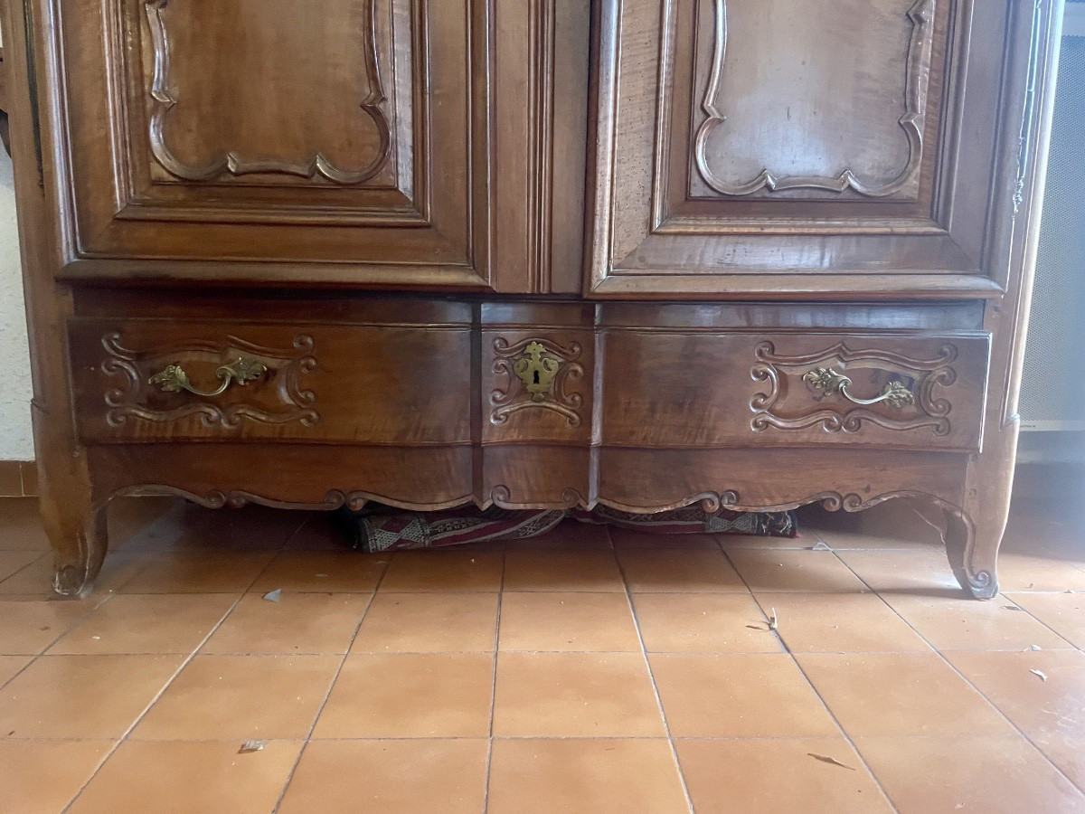 Louis XV Style Provençal Walnut Wardrobe, Dating From The 18th Century.-photo-4