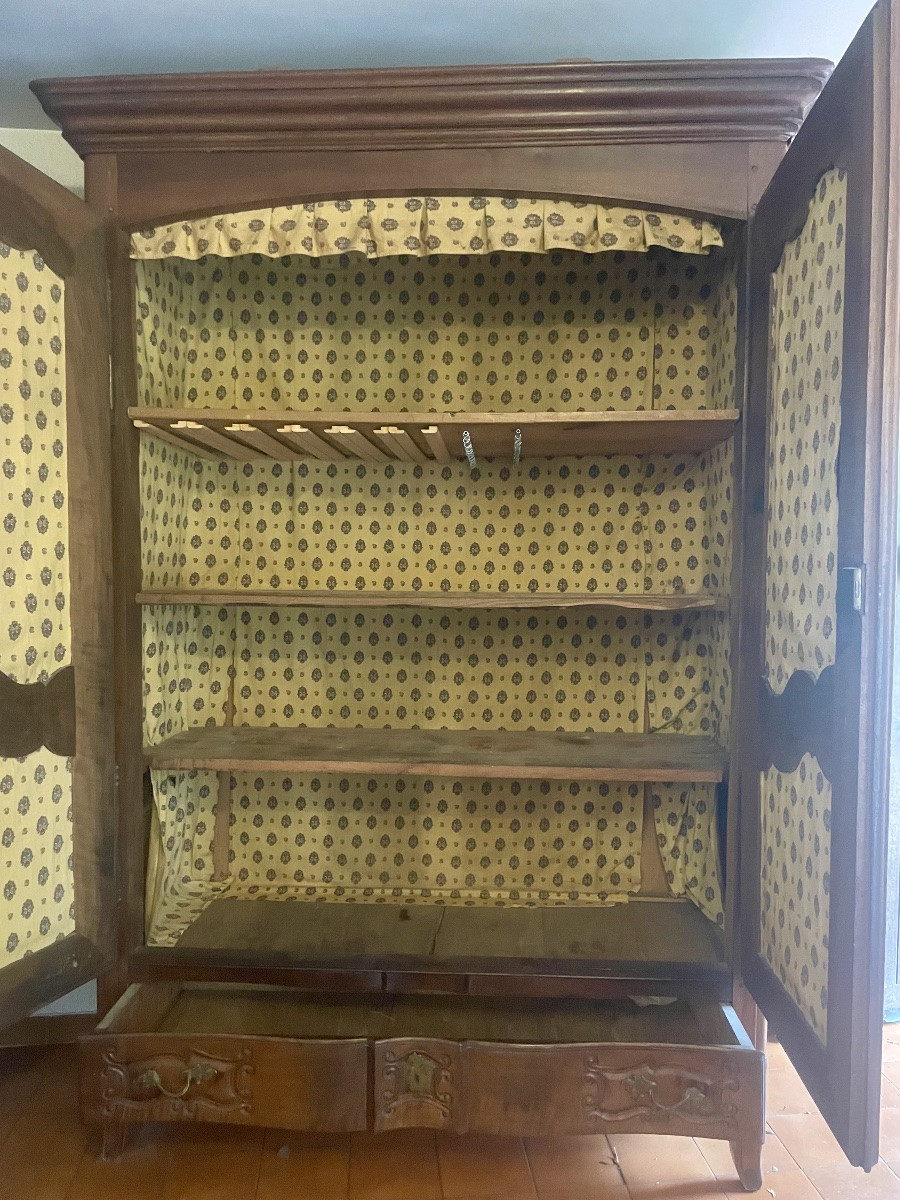 Louis XV Style Provençal Walnut Wardrobe, Dating From The 18th Century.-photo-2