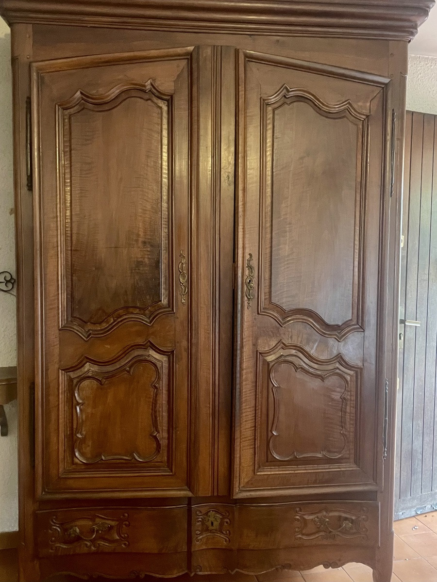 Louis XV Style Provençal Walnut Wardrobe, Dating From The 18th Century.-photo-5