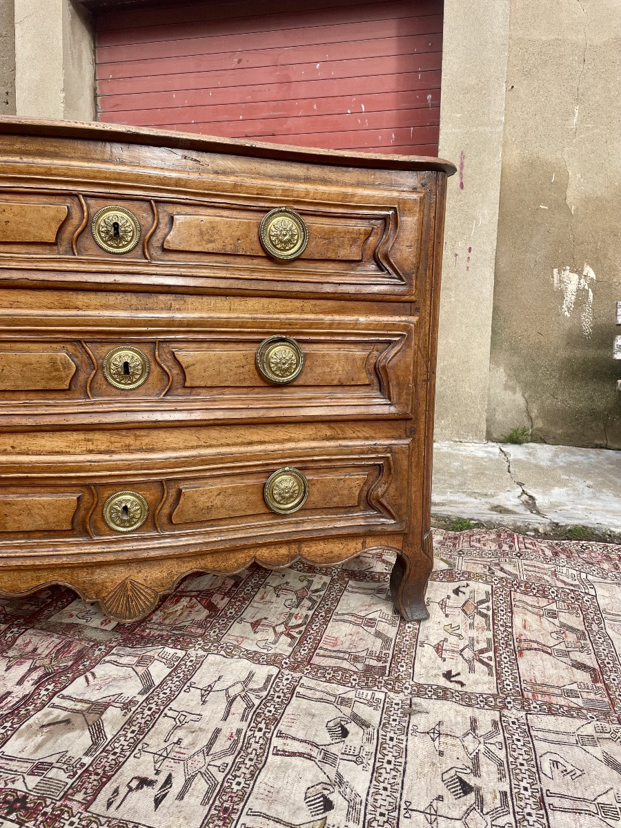 Commode galbée,  provençale Louis XV en noyer des époques XVIIIem siecle.-photo-4