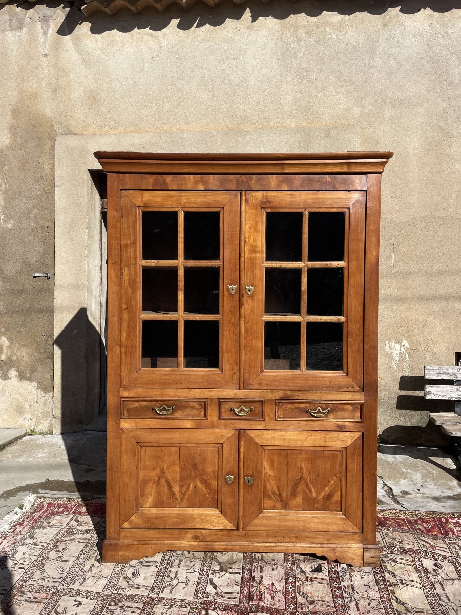 Buffet, quatre portes, restauration en merisier, d’époque XIXE siècle 