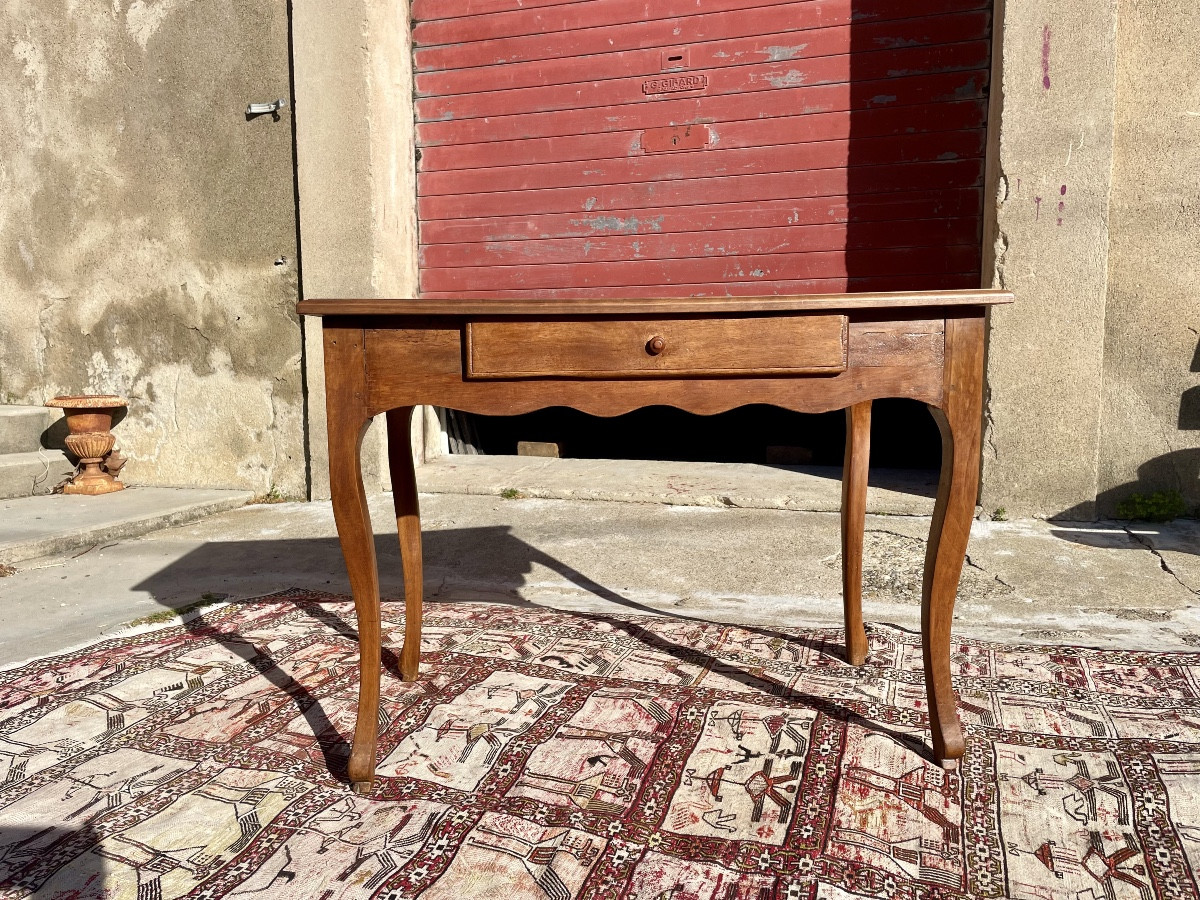 Tape Between Two, Louis XV Style In Walnut, 18th Century 