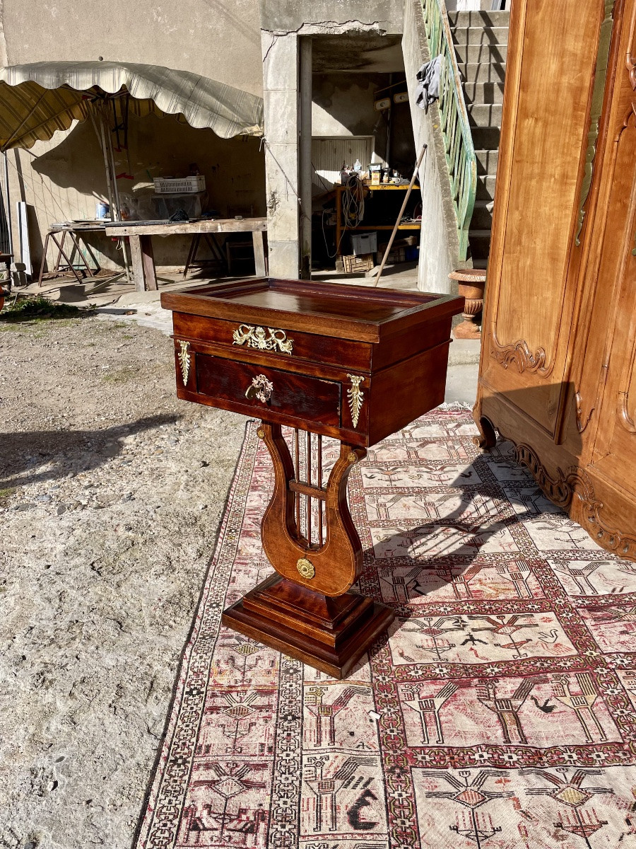 Coiffeuse Empire, en acajou à pied, lyre Epoque restauration-photo-3