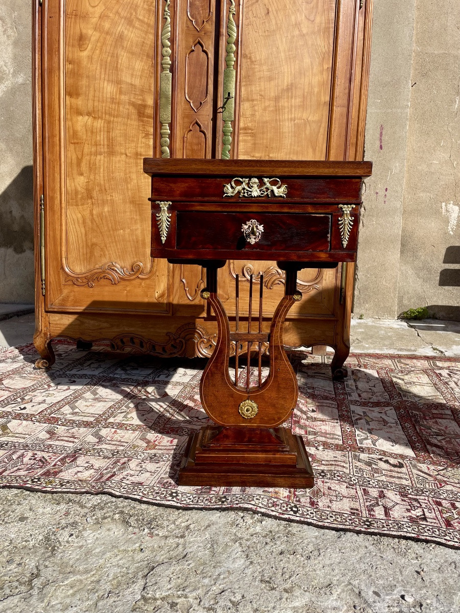 Coiffeuse Empire, en acajou à pied, lyre Epoque restauration-photo-2