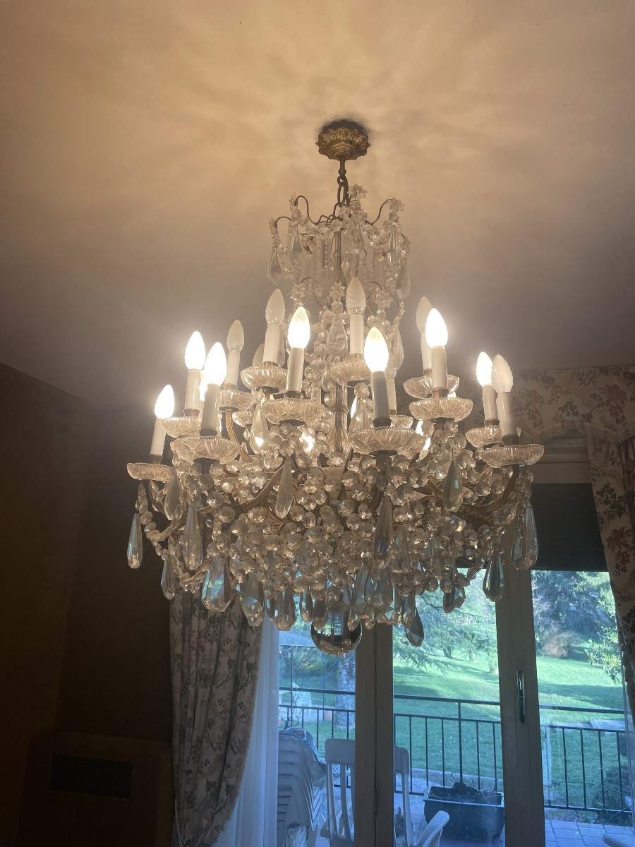 Important Louis XV Style Chandelier, In Bronze And Crystal, 20 Lights, 19th Century 