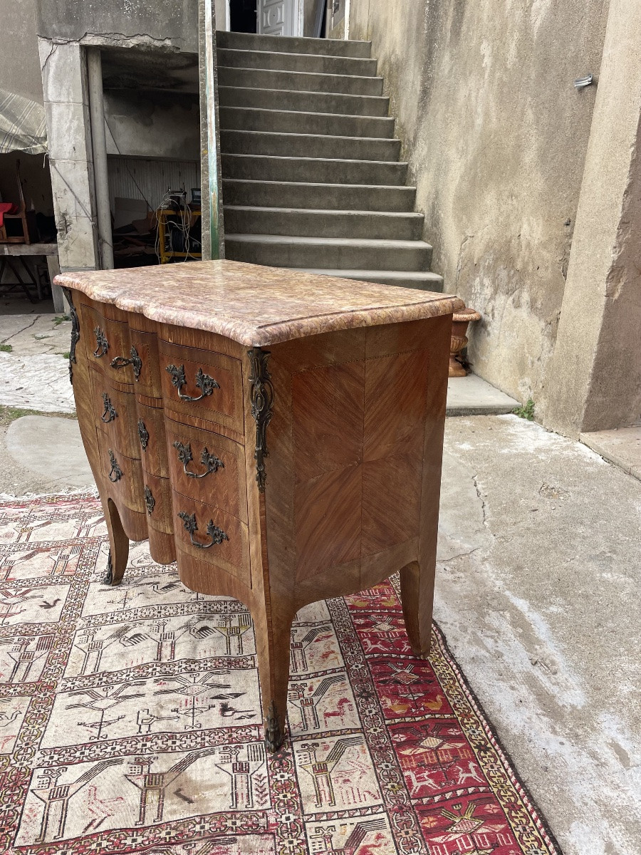 Late 19th Century Three-drawer Serpentine Chest Of Drawers -photo-4