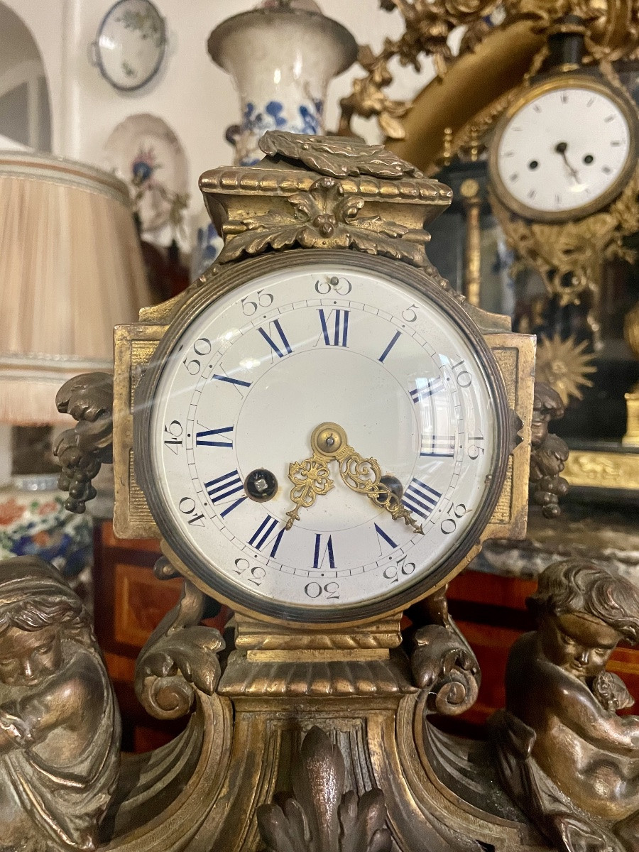 Louis XVI Style Bronze Mantel Clock With Putti. 19th Century -photo-2