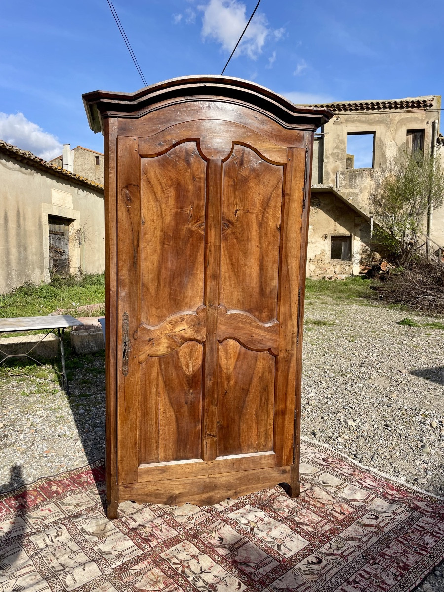 Louis XV Style Walnut Bonnetière, 18th Century