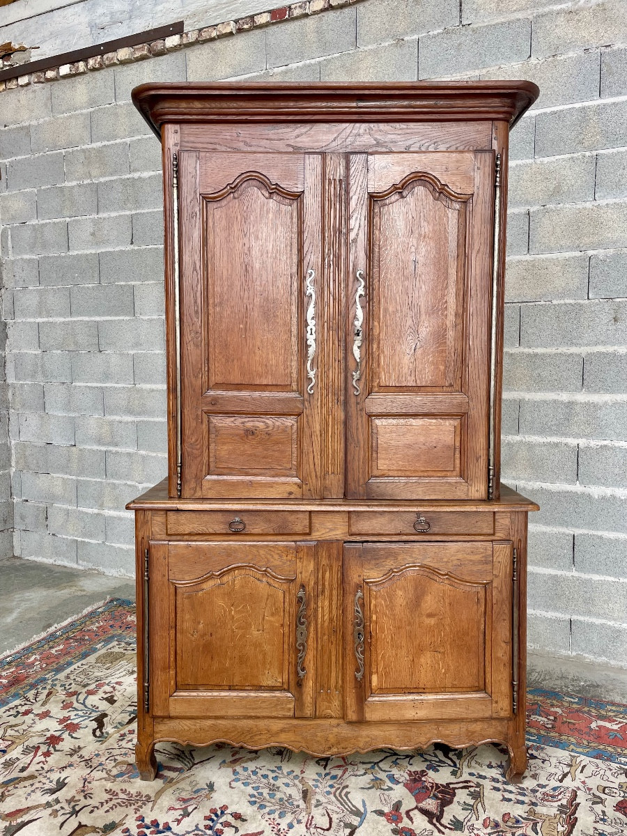 Buffet deux  corps louis XV en chêne d’époque XVIIIem siècle 