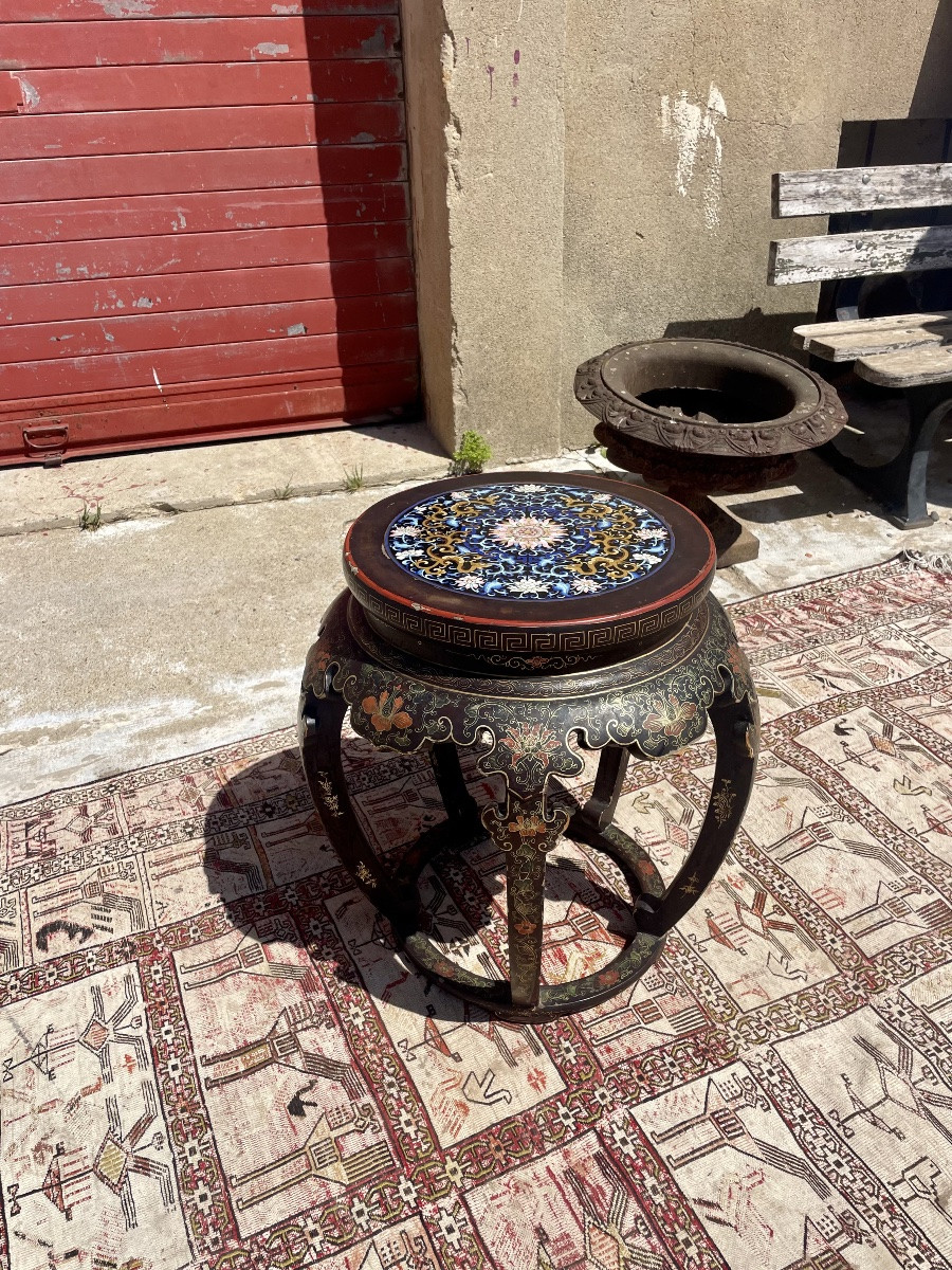 Guéridon, chinois en-bois laqué noir , décor floral XIXE siècle -photo-1