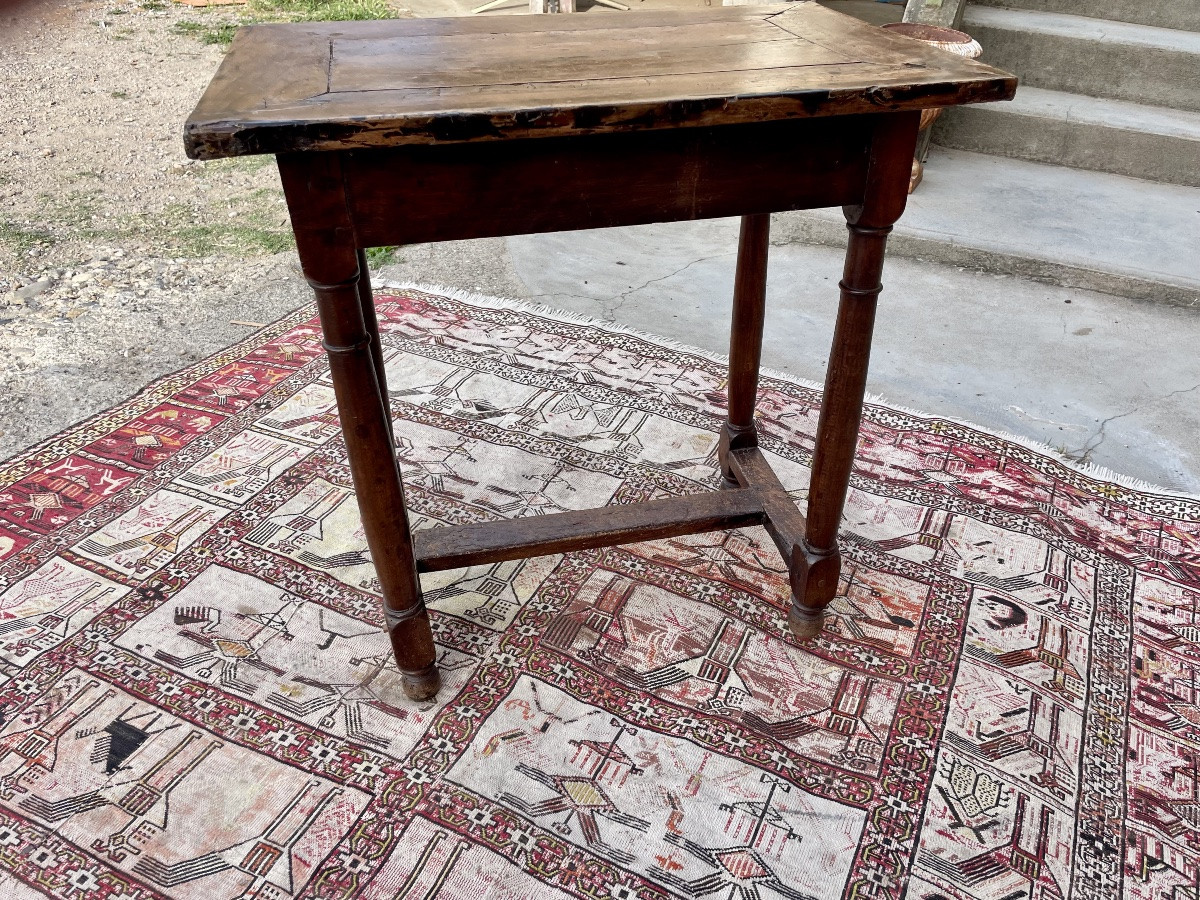 Petite table d’entre deux Louis XIII en noyer d’époque -photo-2