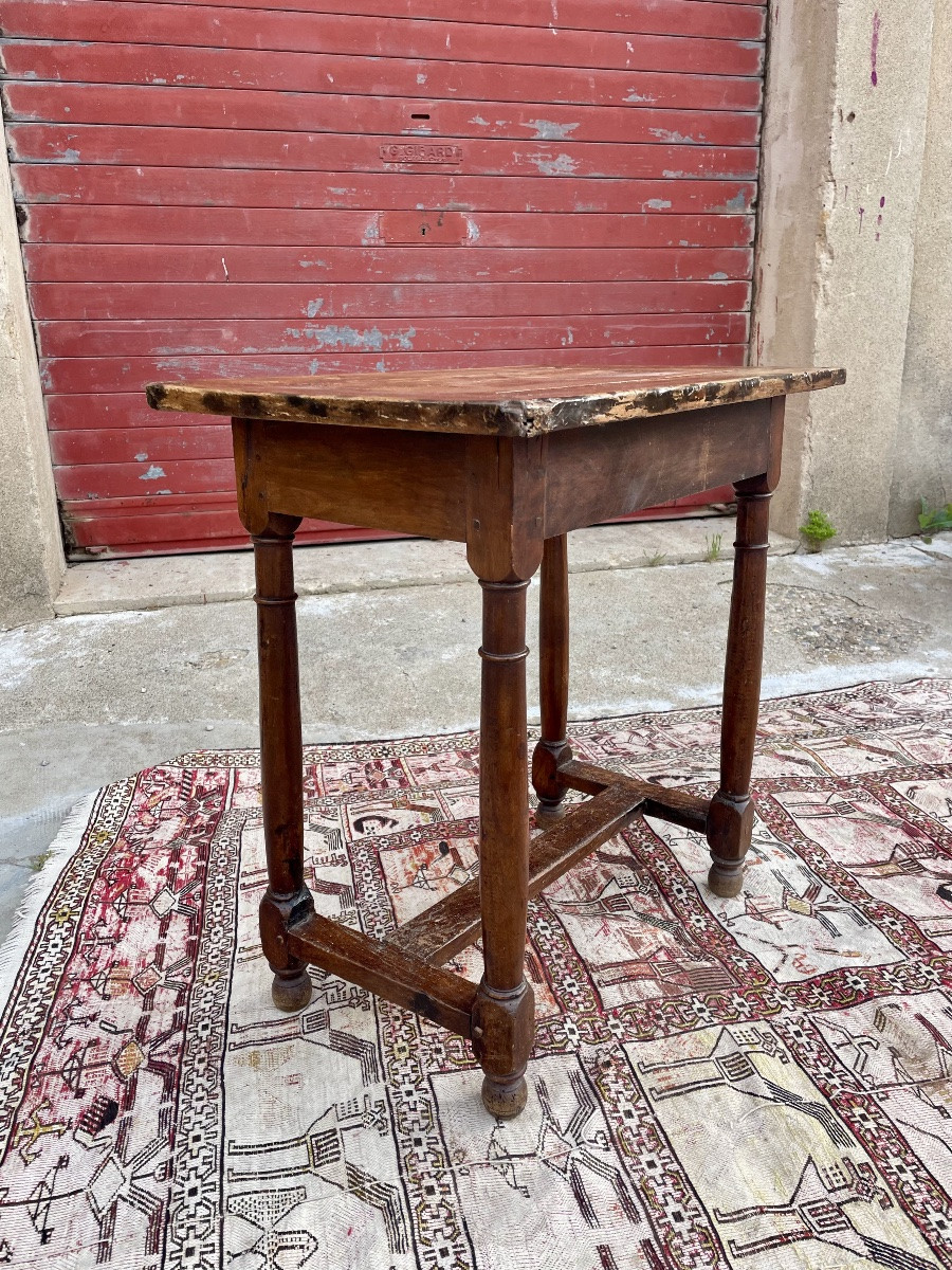 Petite table d’entre deux Louis XIII en noyer d’époque -photo-6