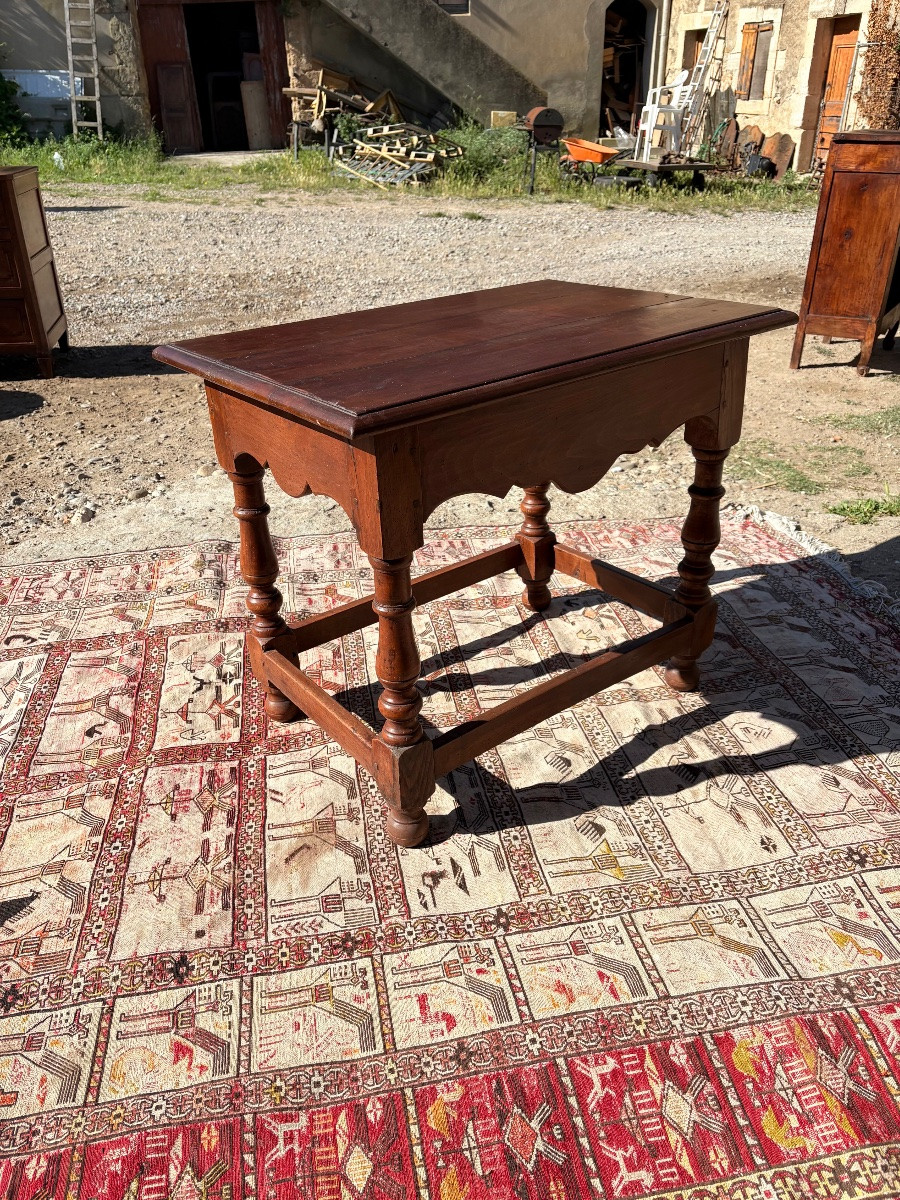 Petite table d’entre deux Louis XIII, en noyer d’époque XVIIem siècle -photo-2