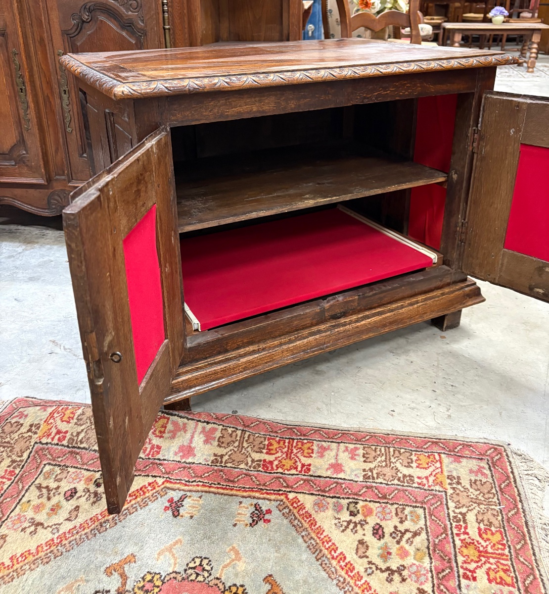 Small Renaissance-style Oak Sideboard, 18th Century-photo-3