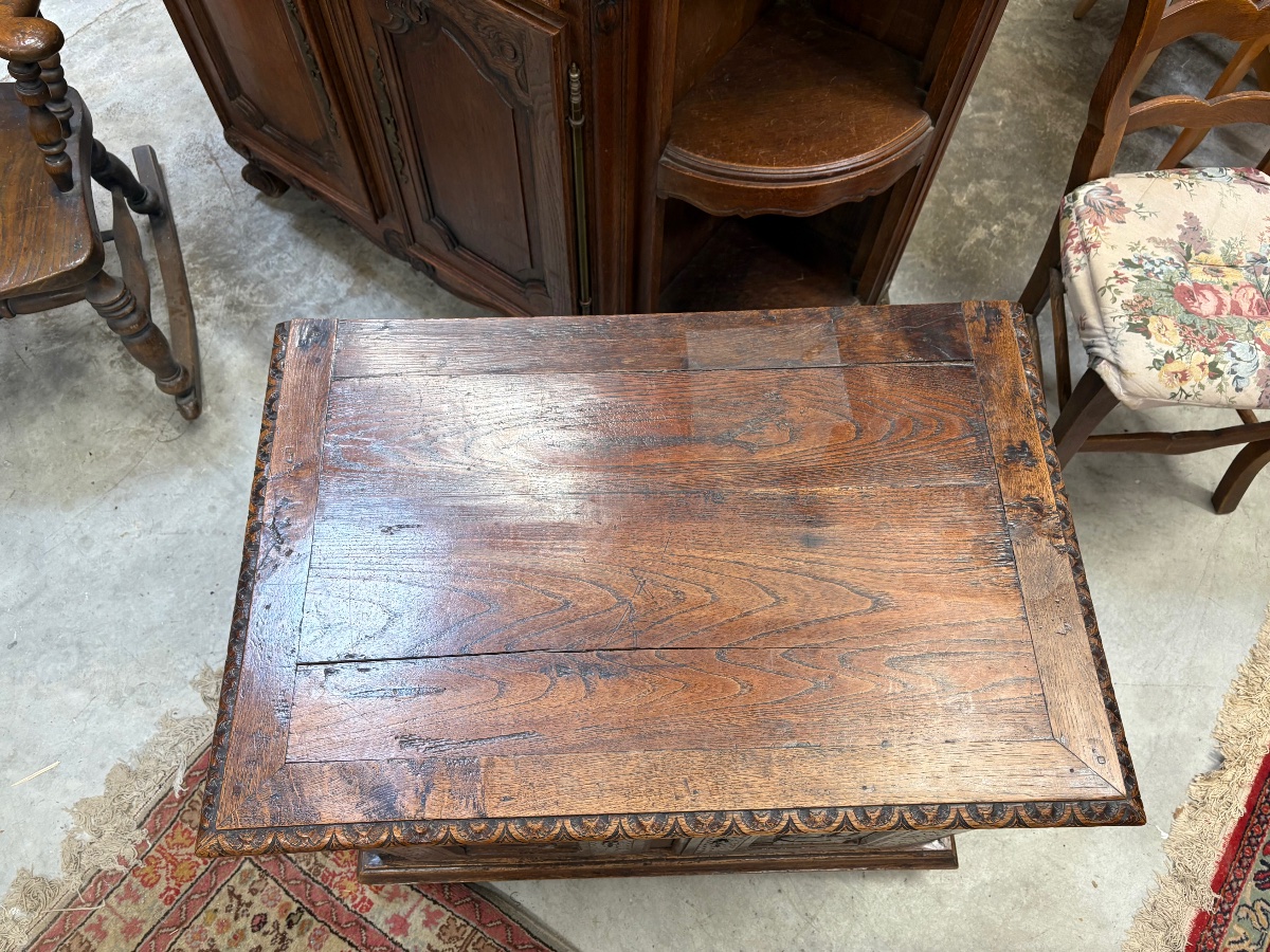 Small Renaissance-style Oak Sideboard, 18th Century-photo-5