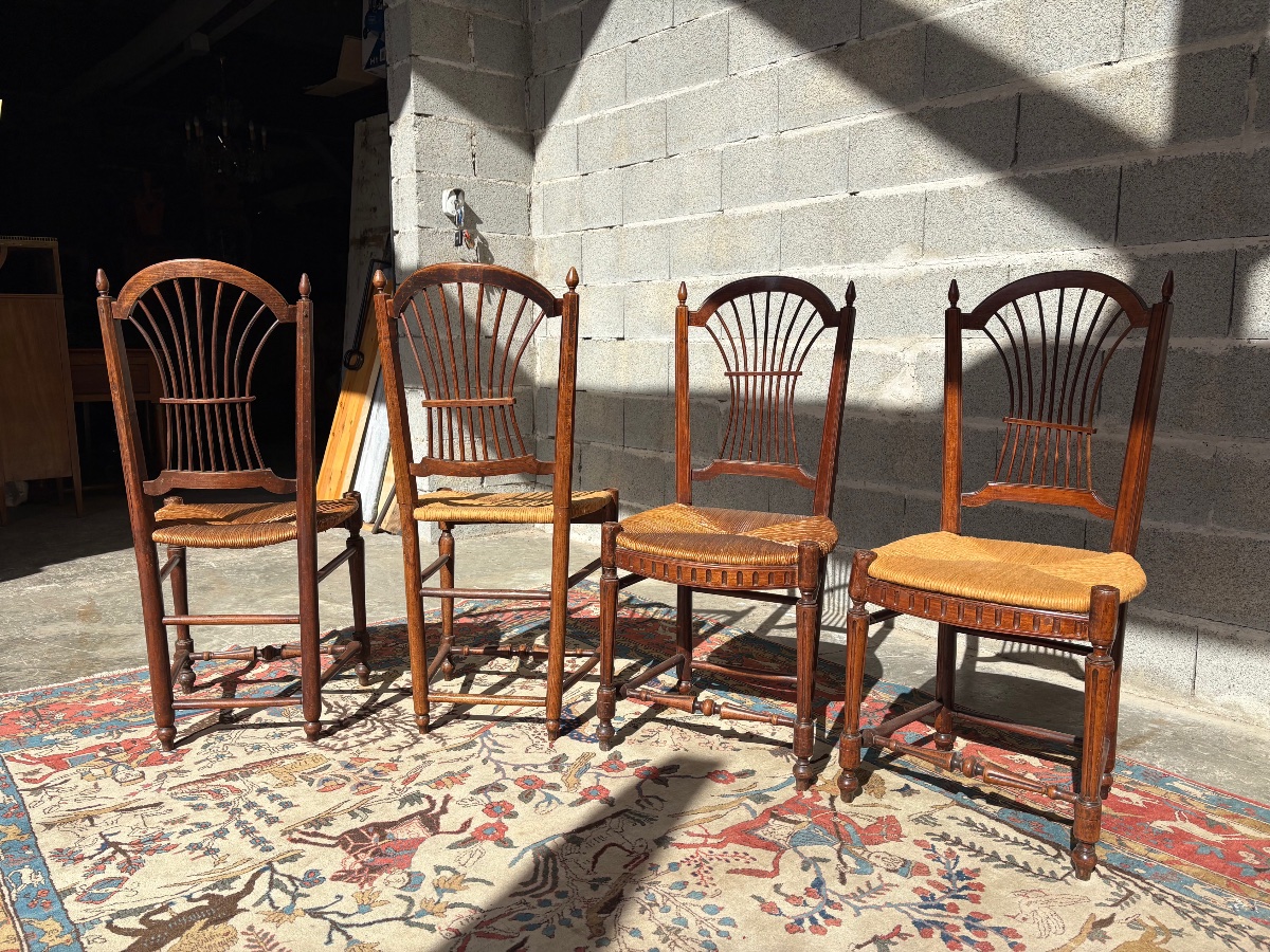 Suite de quatre chaises directoire en noyer d’époque 18e Siècle-photo-2