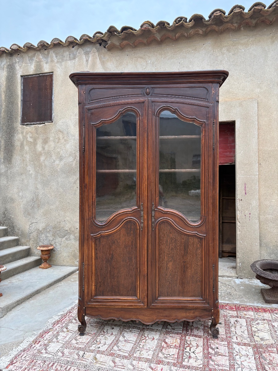 Louis XV Walnut Display Cabinet, 18th Century