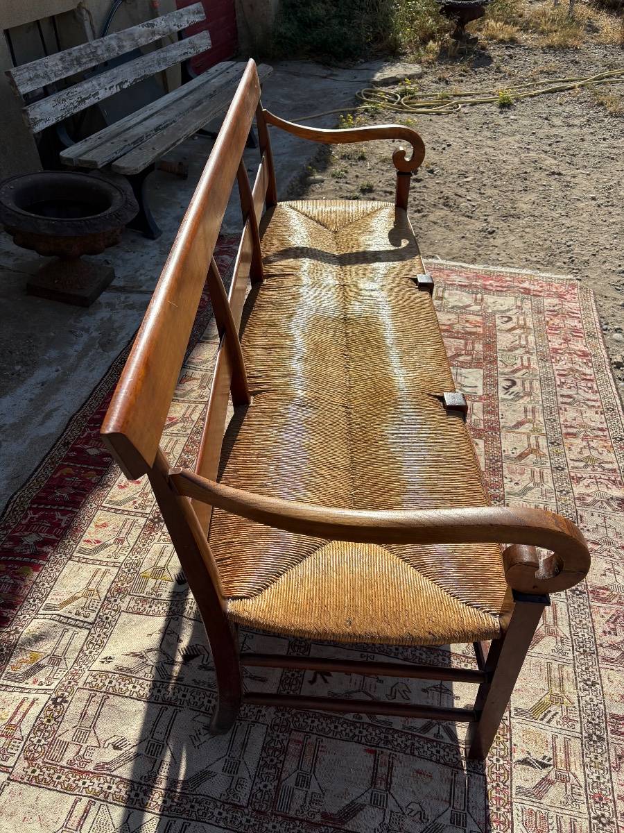 19th Century Provencal Walnut Radassier Bench Seat-photo-2