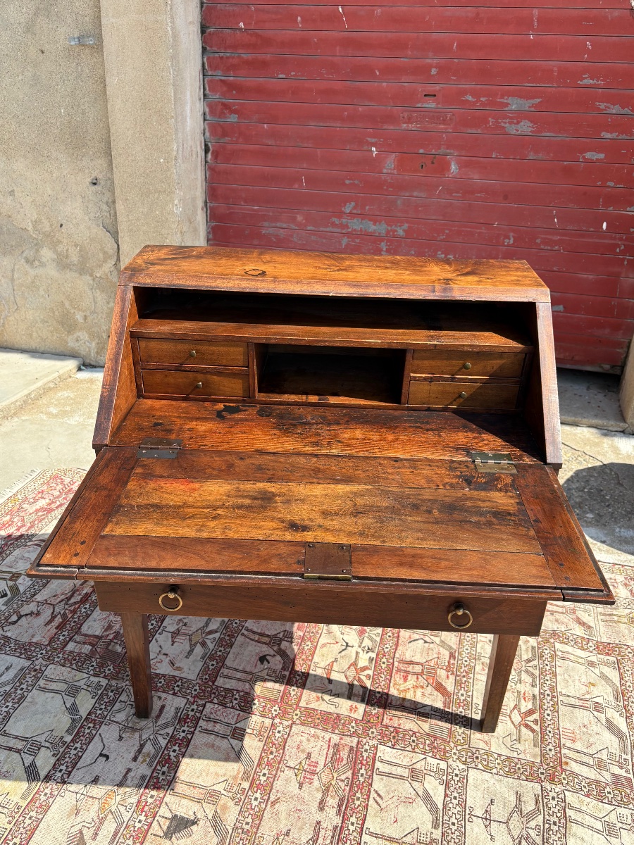 18th-century Louis XVI-style Walnut Sloping-top Secretary Desk-photo-2