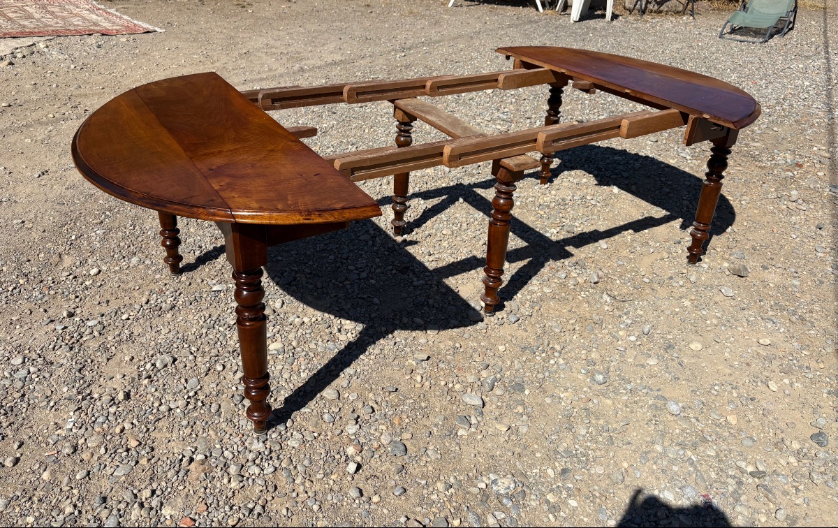 A 6-legged Louis-philippe Dining Table In Walnut, Dating From The 19th Century-photo-4