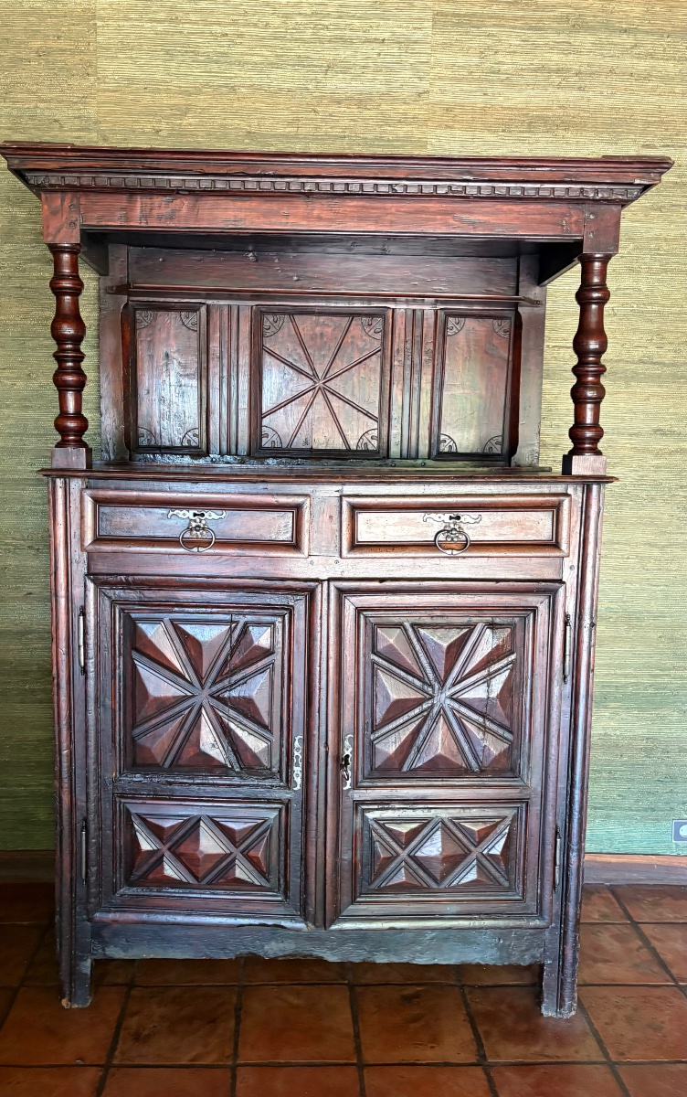 Louis XIII Sideboard, Made Of Walnut, Dating From The 17th Century-photo-4