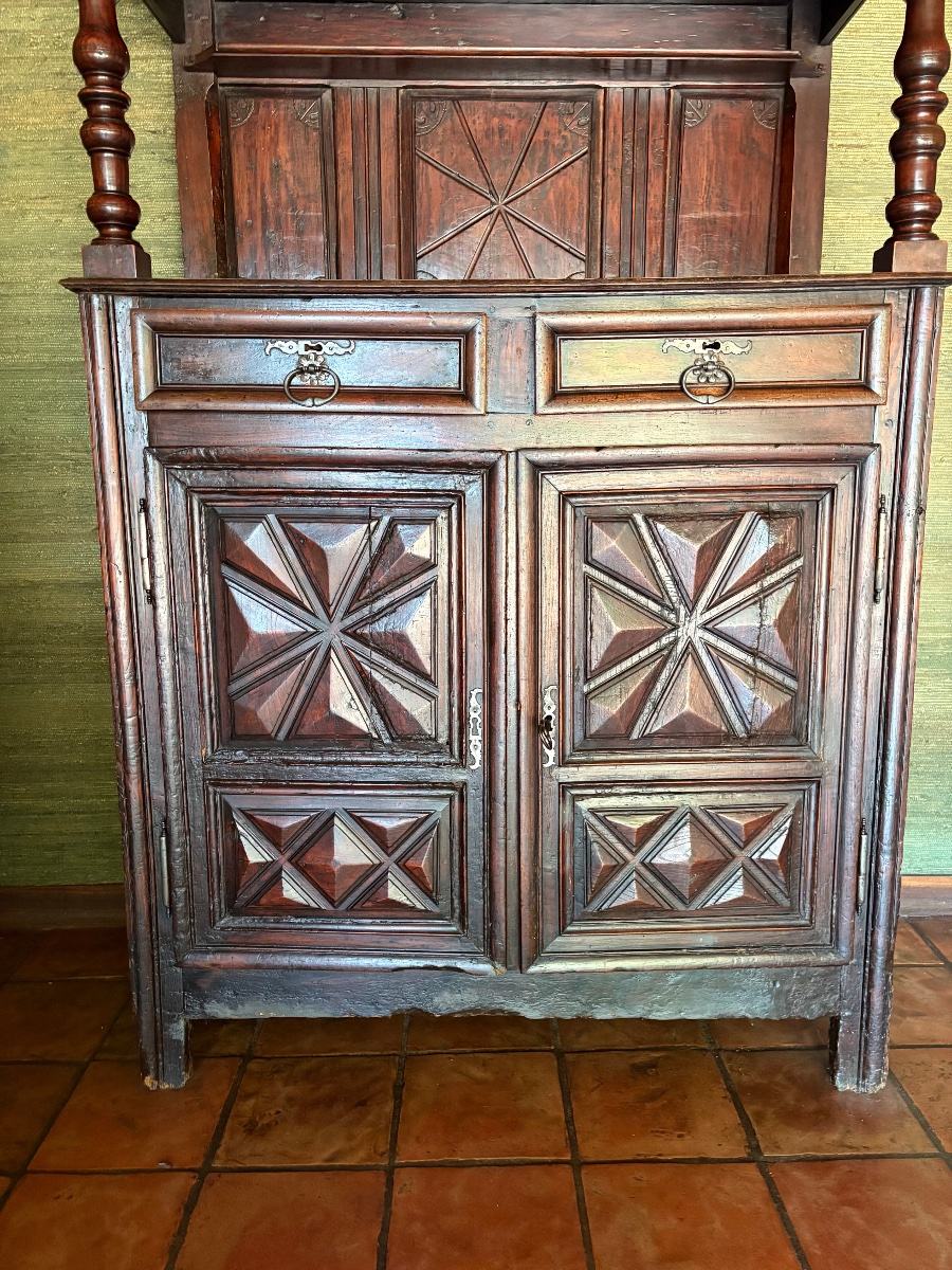 Louis XIII Sideboard, Made Of Walnut, Dating From The 17th Century-photo-5