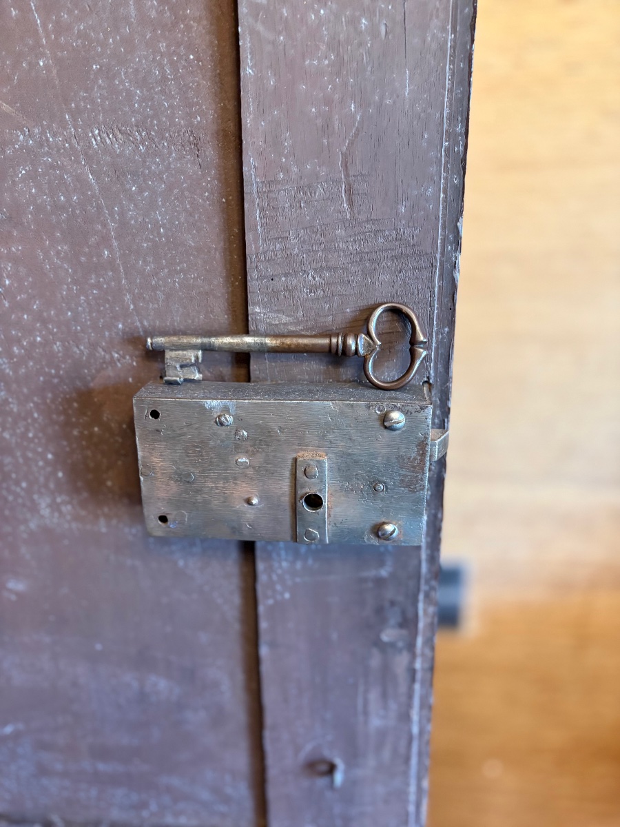 Armoire, Louis XIII, en noyer d’époque XVIIe siècle-photo-2